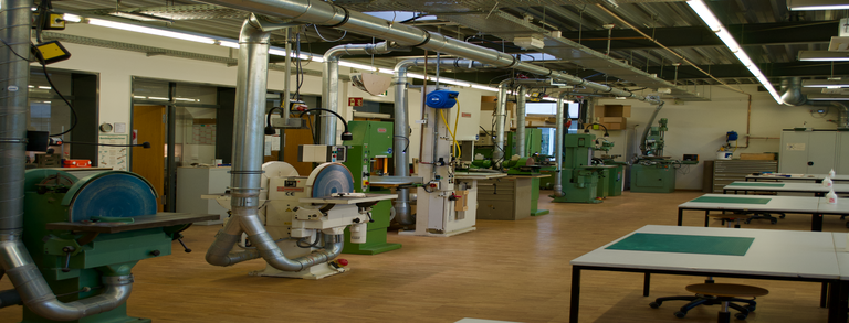 Innenraumbild Modellbauwerkstatt